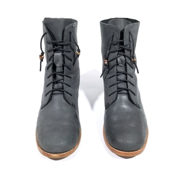 Olukai 'O Laila Leather Low Lace Up Fold Down Ankle Boots Boho Grunge 90s Y2k 7 - Picture 3 of 11